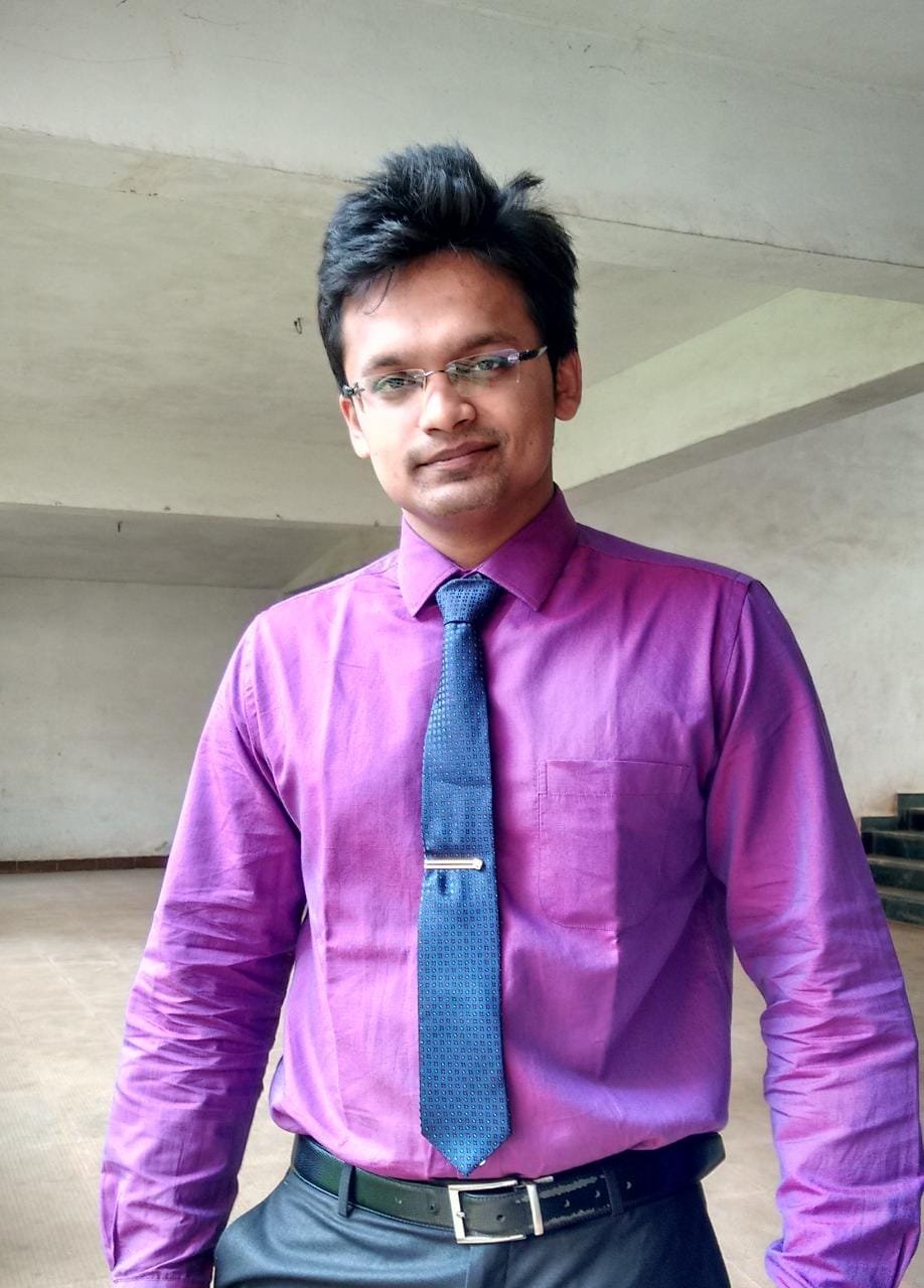 Dr. Akshay Sakhare